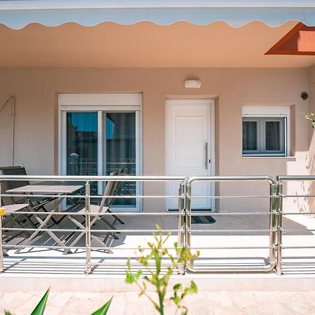 Milonas House Apartments Paralia Dionysiou Exterior photo